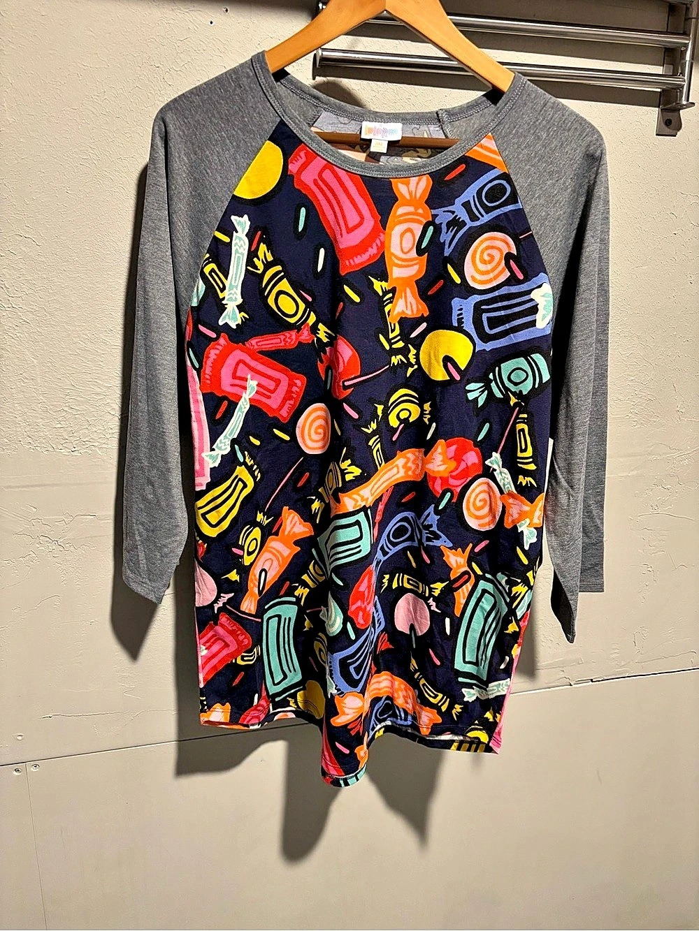 Lularoe Irma Tunic Gray & Multicolor Size 3XL